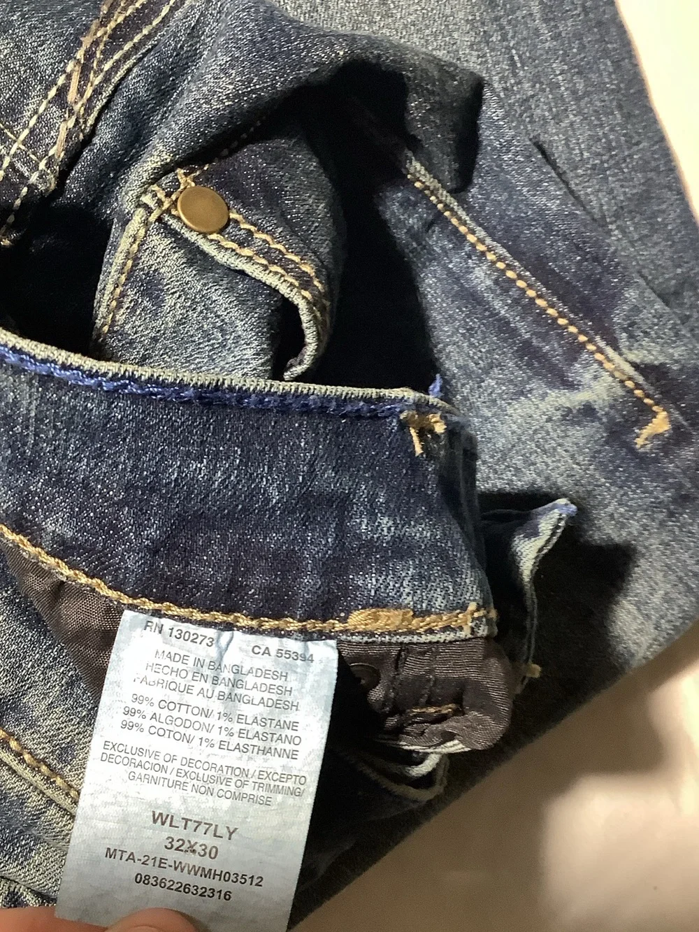 Wrangler Retro denim smart whiskering